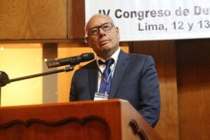 Dr. Dante Cervantes Anaya