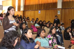 INVESTIGACIÓN FORMATIVA Y FORMACIÓN DE INVESTIGADORES EN EDUCACIÓN I