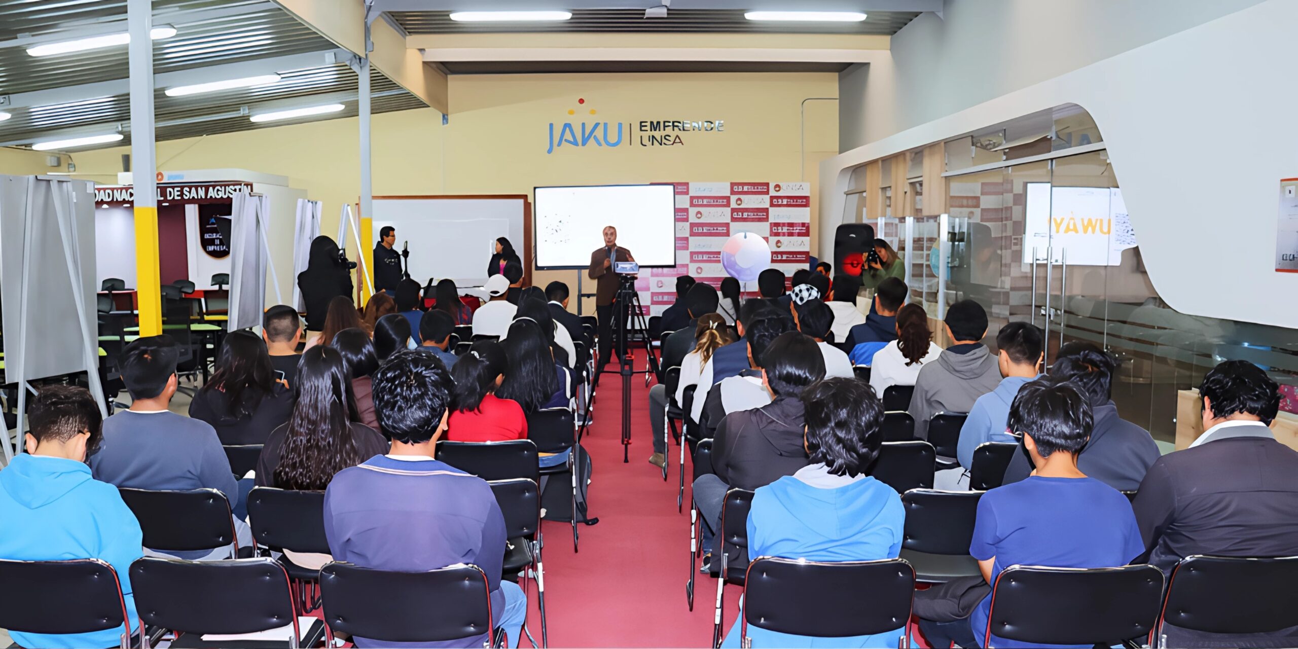 PRODUCE: Jaku Emprende UNSA impulsa innovación en Arequipa