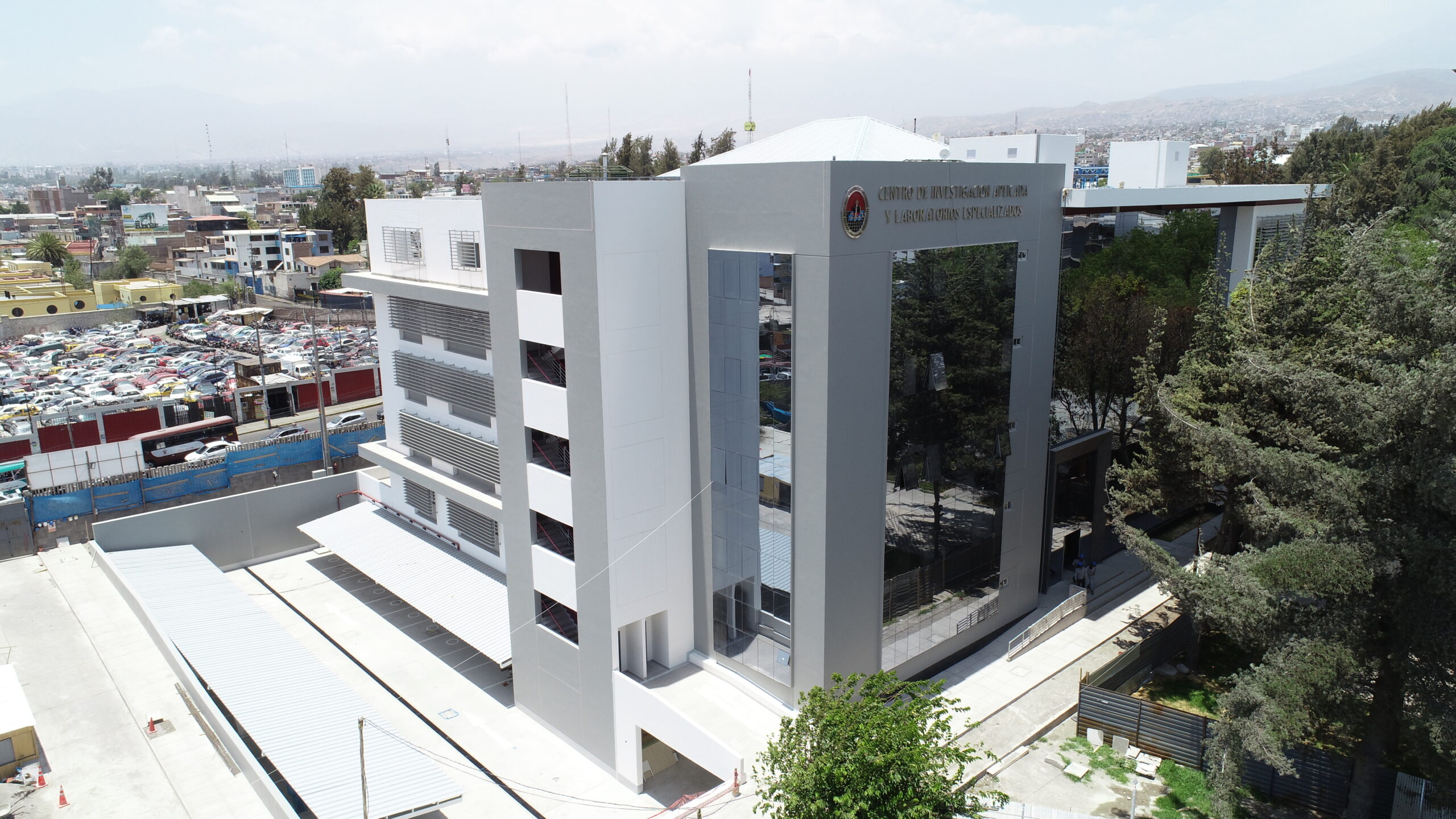 UNSA fortalece su capacidad científica con dos centros especializados de investigación